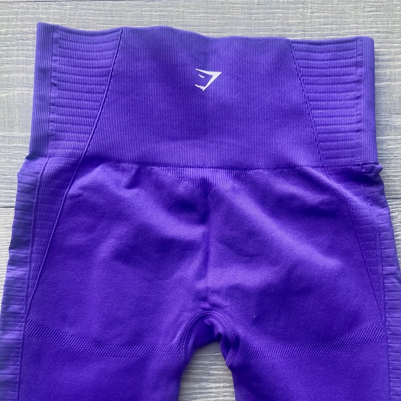 PURPLE GYM SHARK LEGGINGS full length - Picture 4 of 4